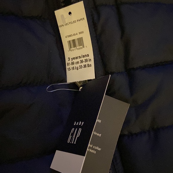 GAP Navy Puffer Sherpa-Lined Vest; Size 3T; New with tags. - Picture 2 of 4